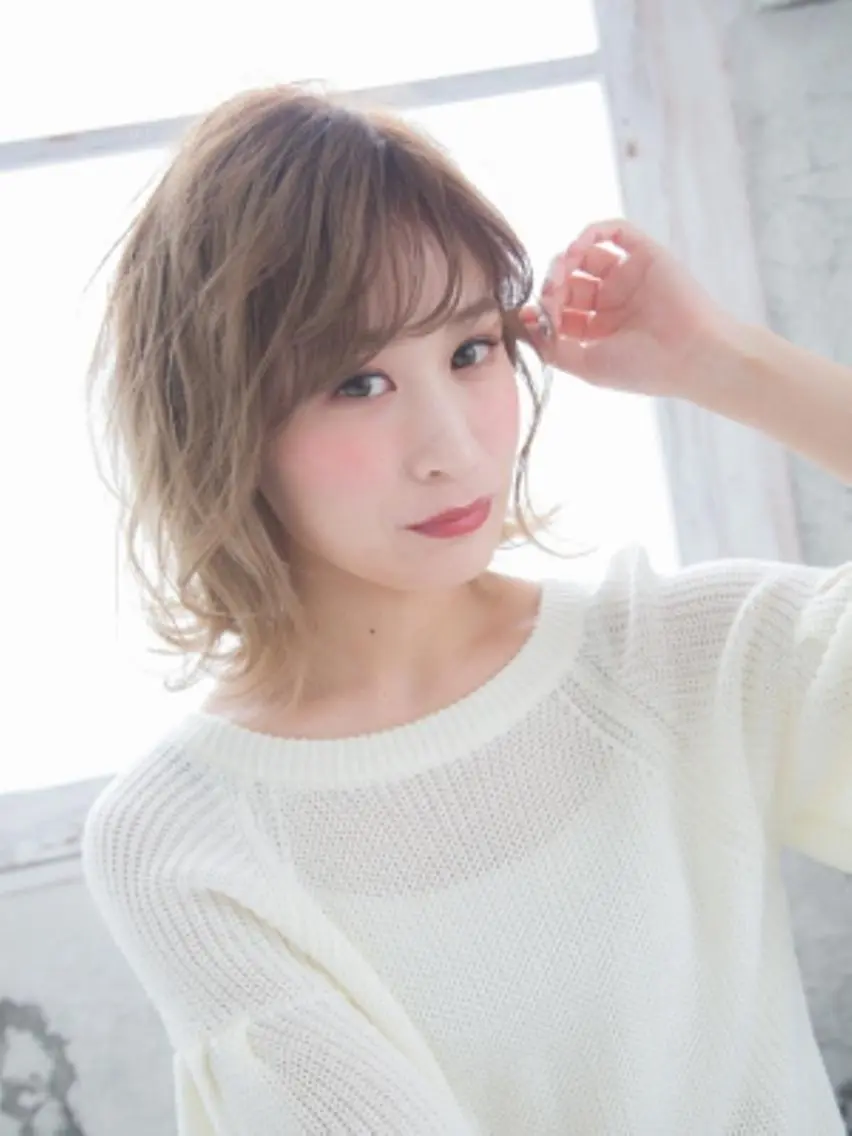 ミディアム amie池袋【アミ】 ayanaのヘアスタイル