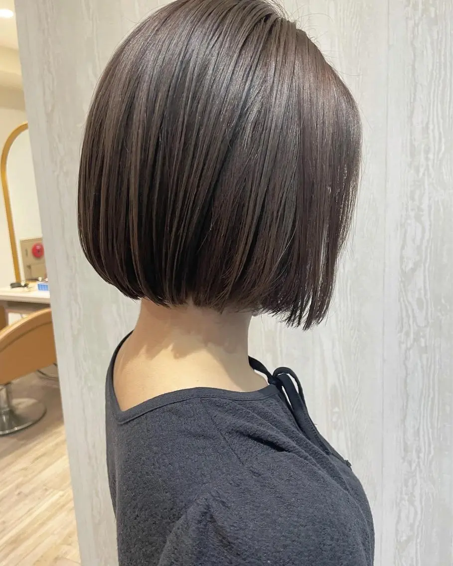 ショート カラー アッシュ 透明感カラー ダークグレー ダークグレージュ グレージュ カット ヘアカラー トリートメント 河合秀明/ショート /ボブ/レイヤーのヘアスタイル