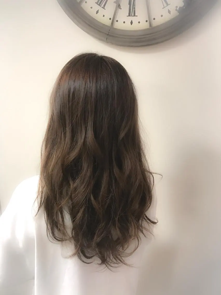 セミロング カラー 【天満1艶髪】潤艶/ 髪質改善🌹釣本竜哉のヘアスタイル