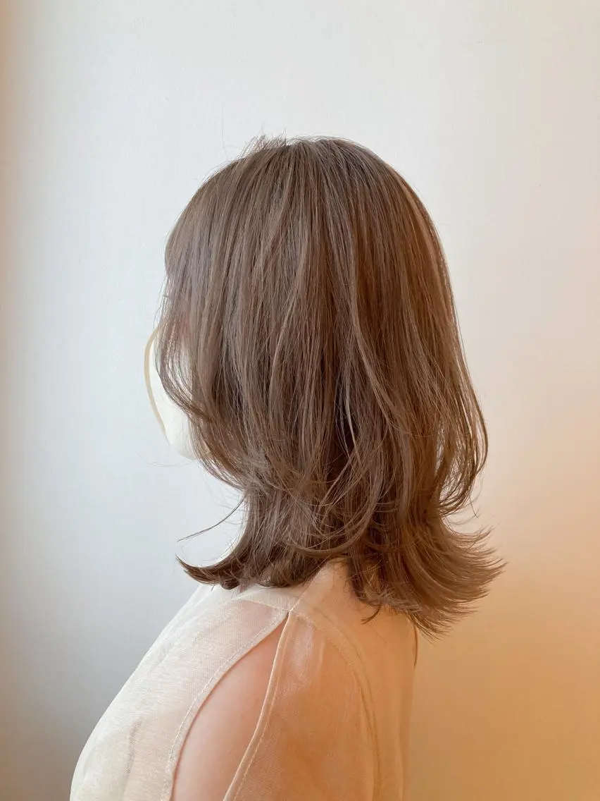ミディアム カラー ベージュカラー カット ヘアカラー 尾籠 美幸 （オゴモリ ミユキ）のヘアスタイル