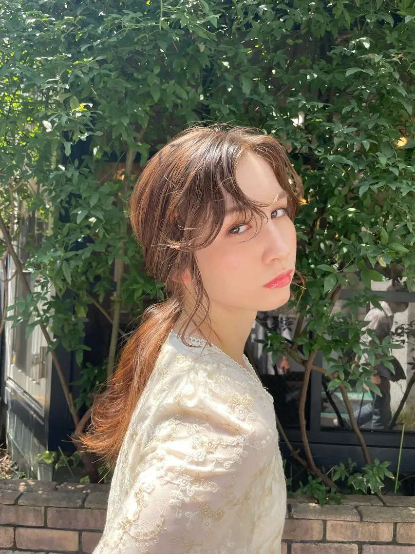 セミロング カラー ヘアアレンジ 髪質改善🫧美髪矯正 🤍Yuiのヘアスタイル