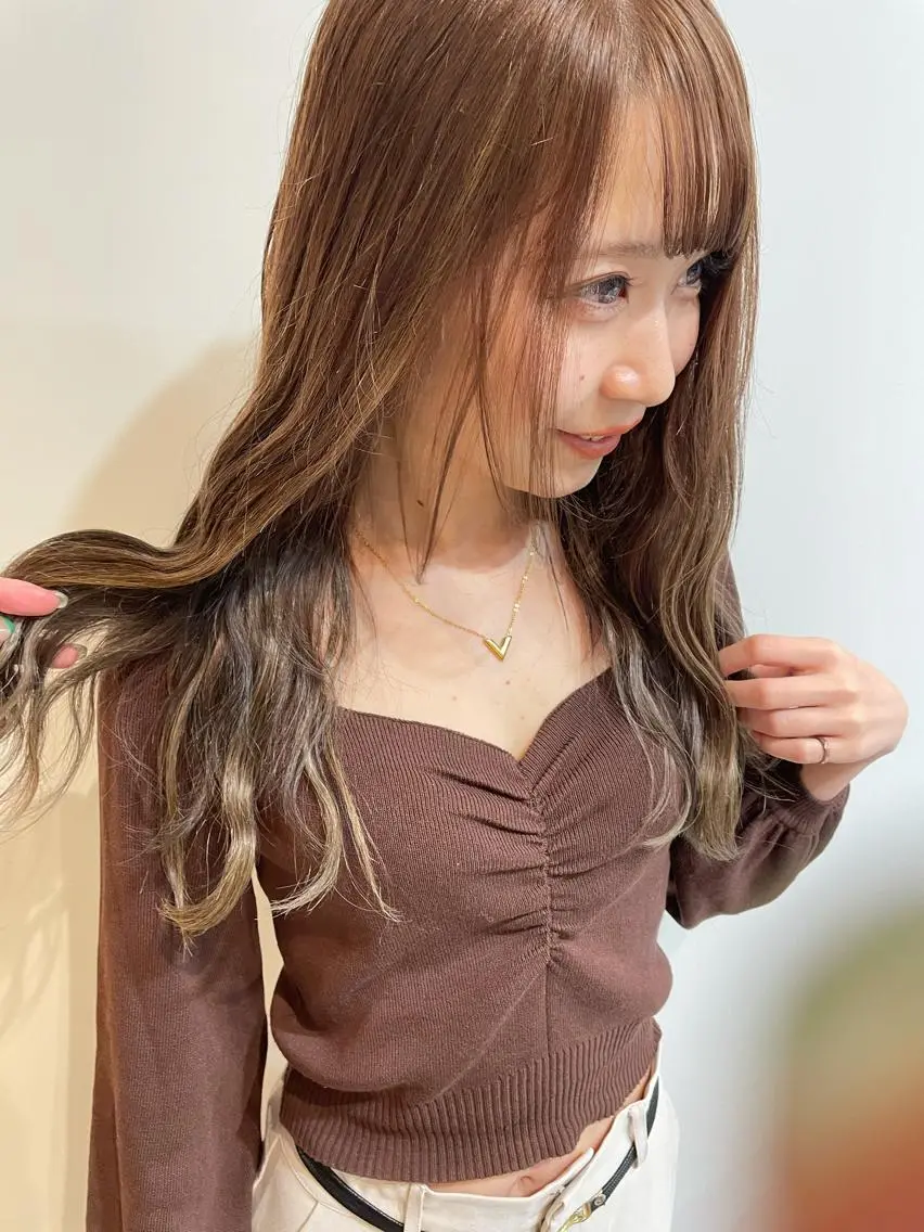 ロング カラー ベージュカラー ハイライトカラー ハイライト 中目黒🌼 🌼ハナのヘアスタイル