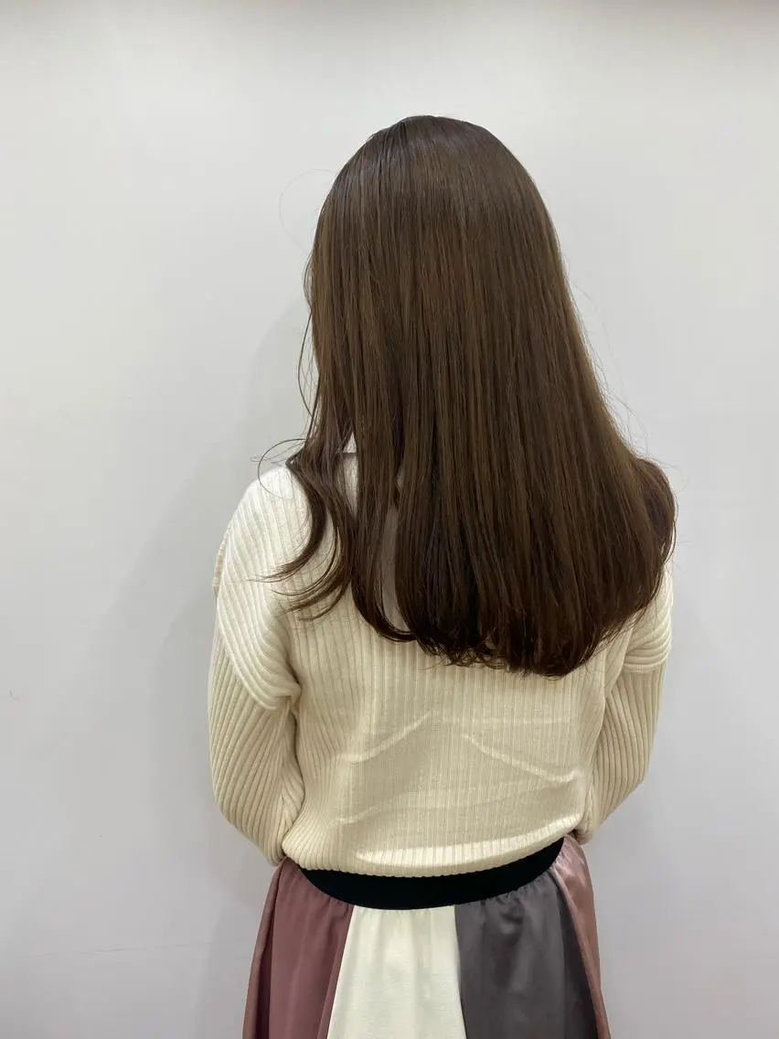 セミロング カラー stylist トモヤのヘアスタイル