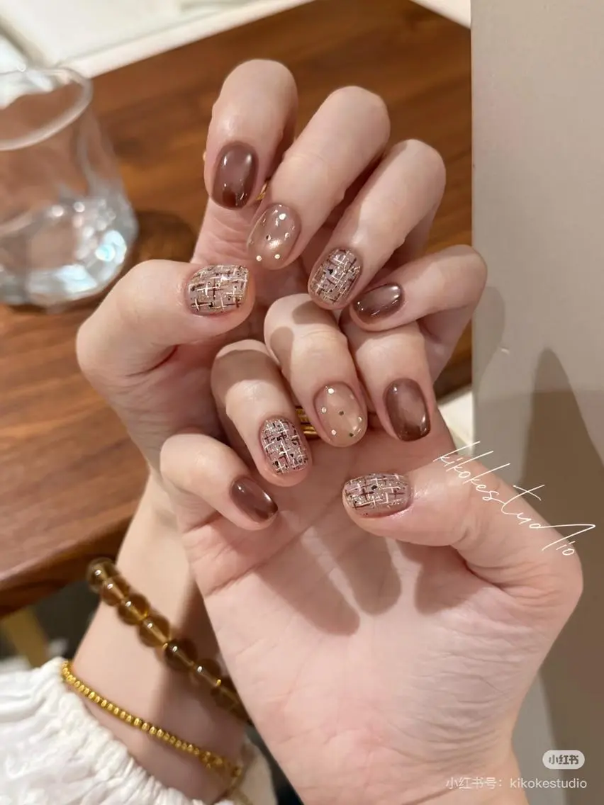 ネイル ストーンネイル ハンドネイル 🎀Best Nail🎀のネイルデザイン