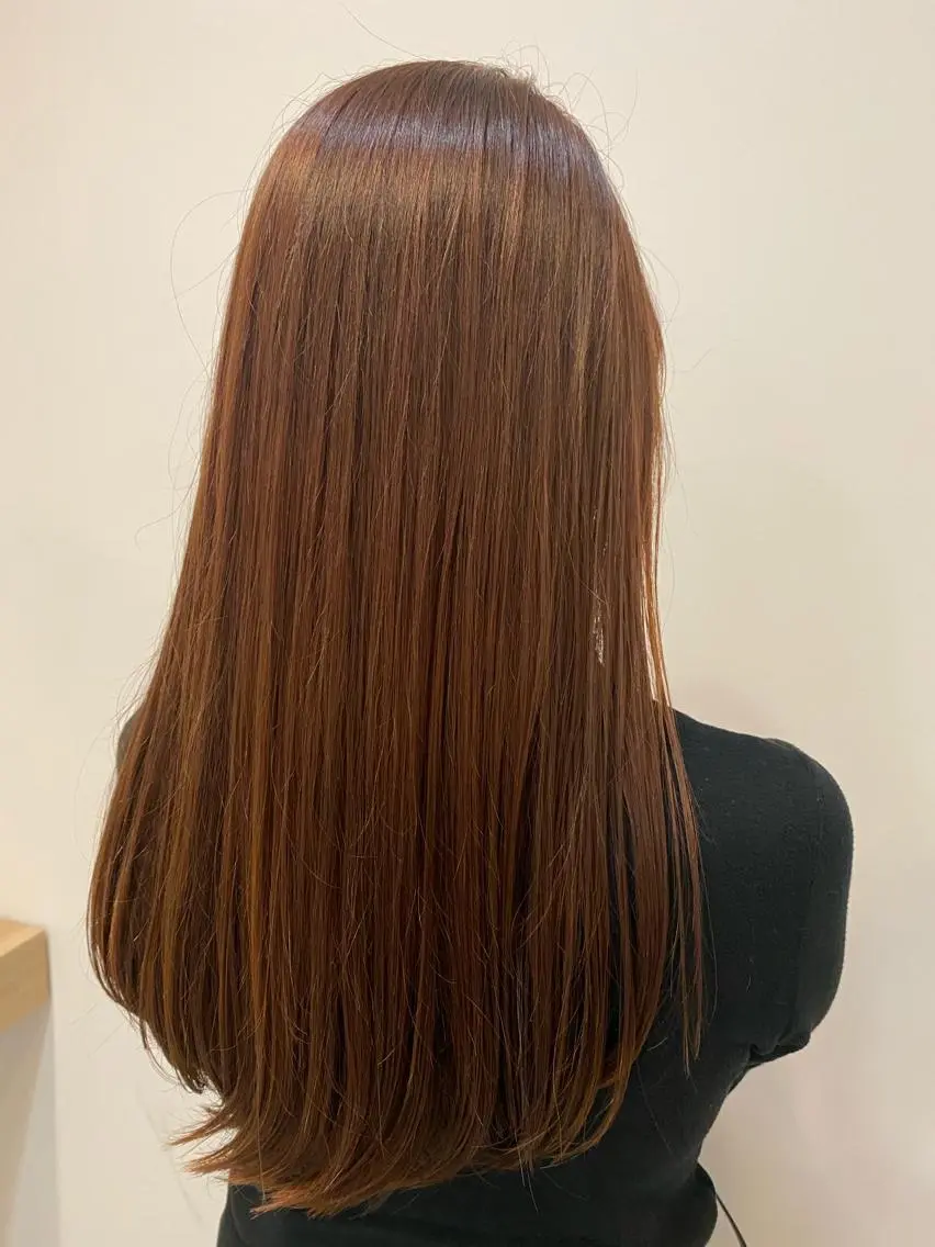 カラー & kuのヘアスタイル