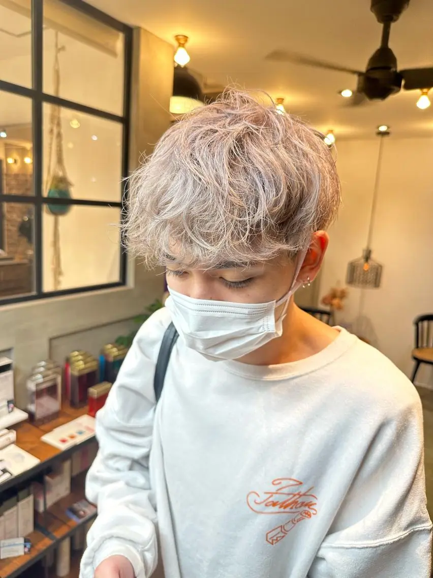 ショート カット ヘアカラー 大内田 凌馬のヘアスタイル