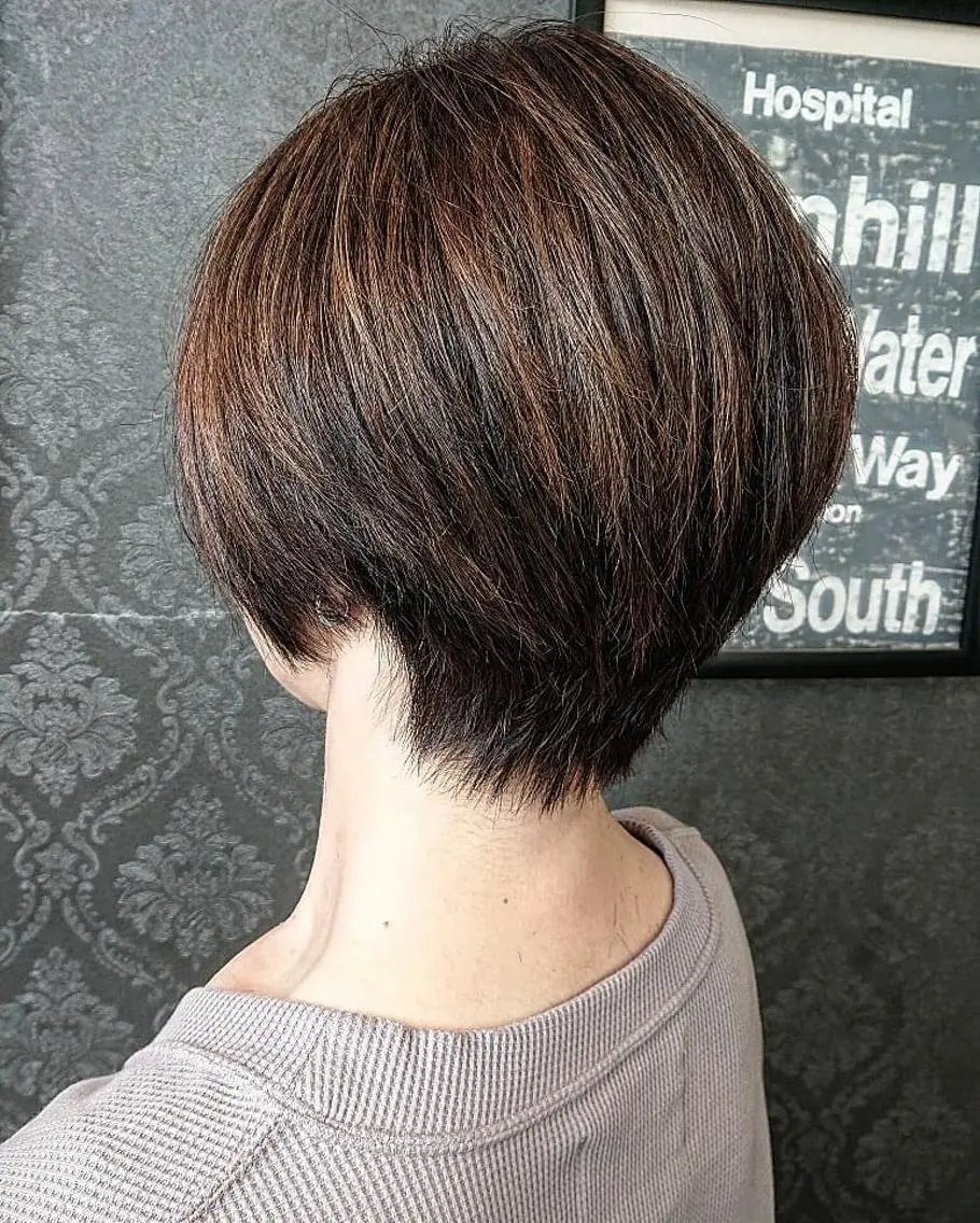 ショート カラー ショートボブ ハイライトカラー ボブ ハイライト ショートヘア カット ヘアカラー 保住 恭平のヘアスタイル