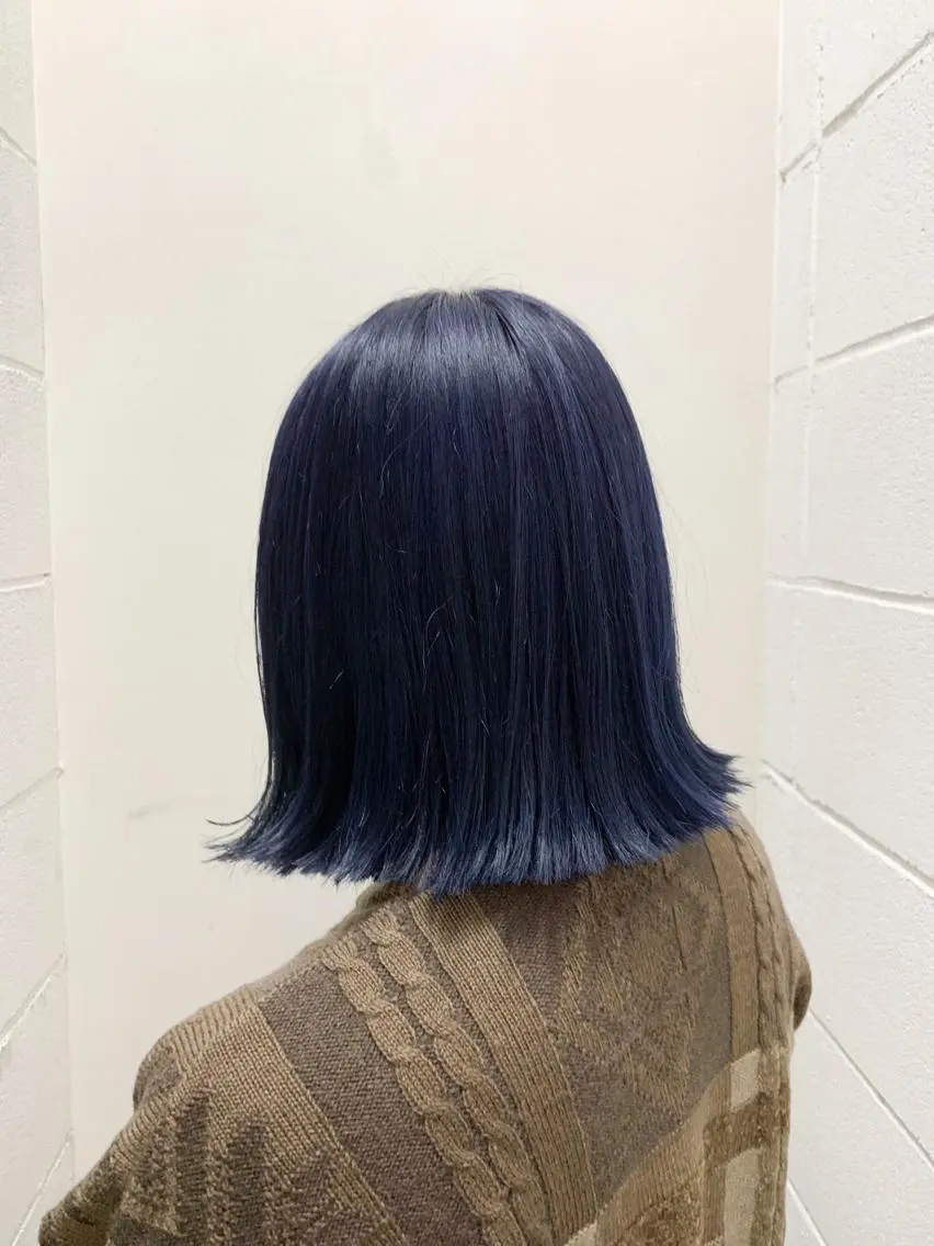 ミディアム カラー ブリーチ ブルーカラー ヘアカラー トリートメント THE./ブリーチ 透感カラー/髪質改善のヘアスタイル