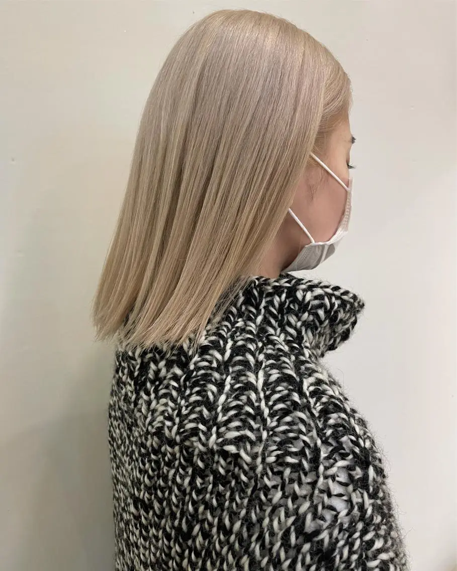 ミディアム カラー ブリーチ カット ヘアカラー トリートメント ボブ/ミディアム RIONAのヘアスタイル