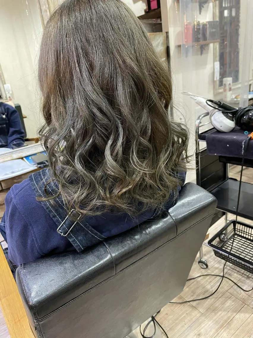 ミディアム アッシュ 北千住10分 肥高　壮汰のヘアスタイル