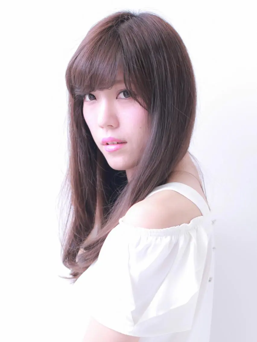 ロング ロング 中林 由佳のヘアスタイル