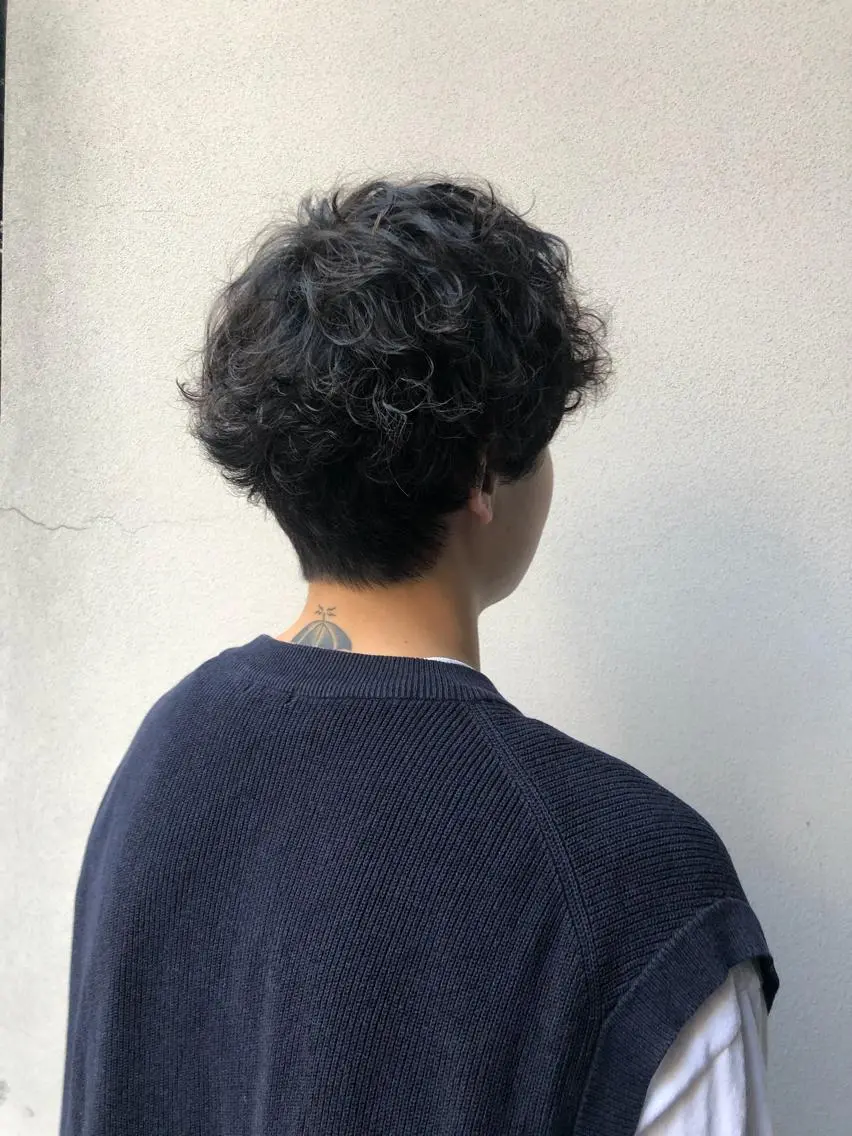 ショート カット パーマ ヨナイ チヒロのヘアスタイル