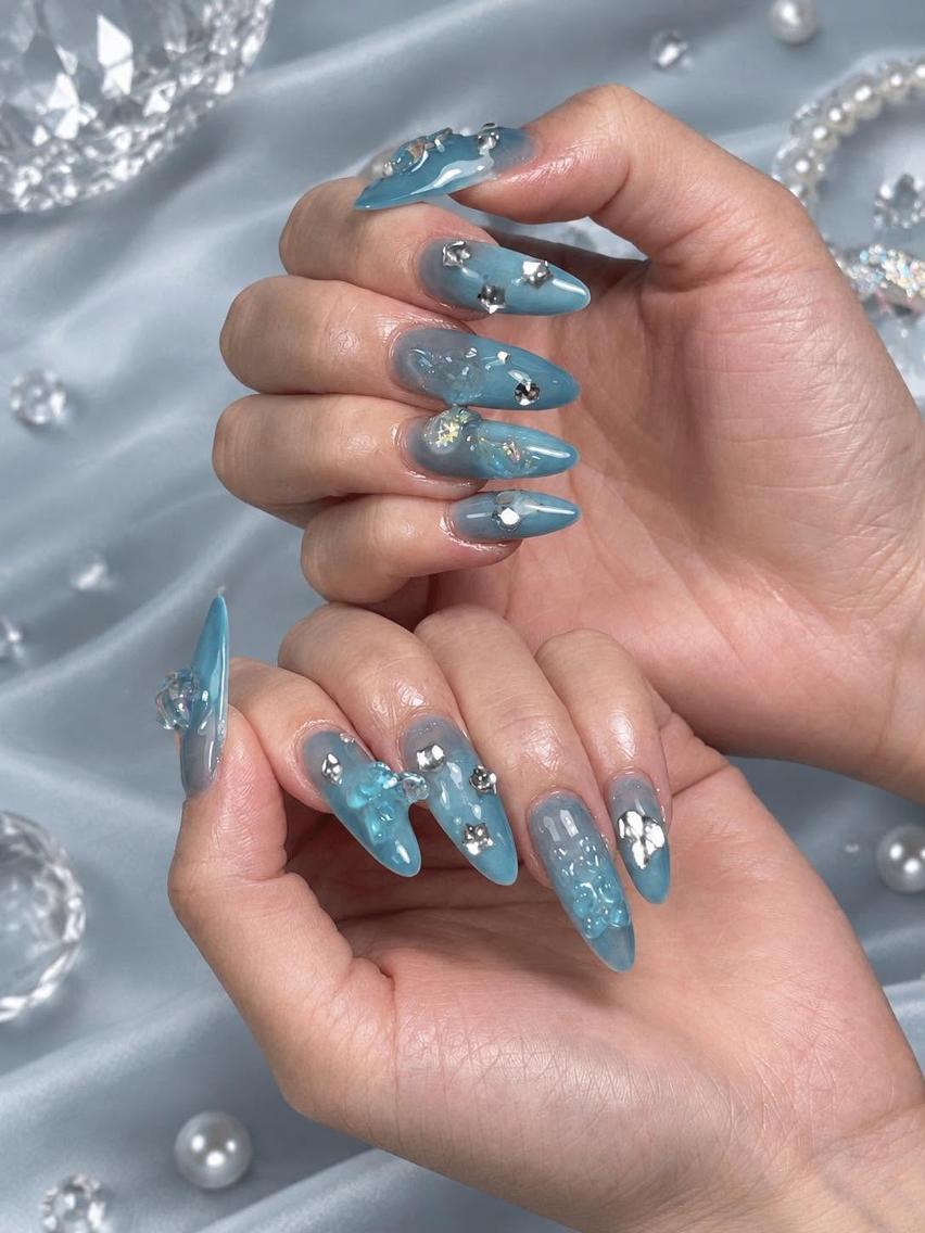 ネイル アートネイル チークネイル ドット フットネイル フレンチネイル ハンドネイル Mika Nailsのネイルデザイン