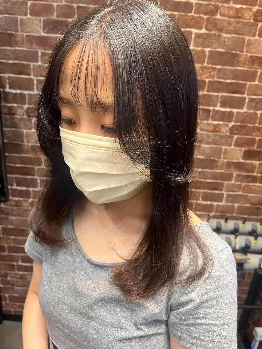 ミディアム カラー パーマ ヘアアレンジ メンズ キッズ ネイル マツエク・マツパ アイブロウ ミディアムパーマ メンズパーマ ブラウンカラー ケアカラー 透明感カラー 久木原 ゆりのヘアスタイル