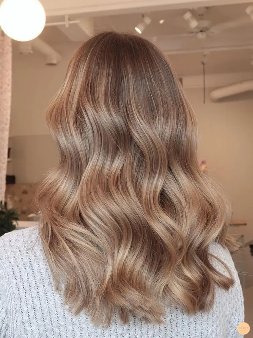 ロング カラー パーマ ヘアアレンジ キッズ ネイル マツエク・マツパ モリモト サナのヘアスタイル