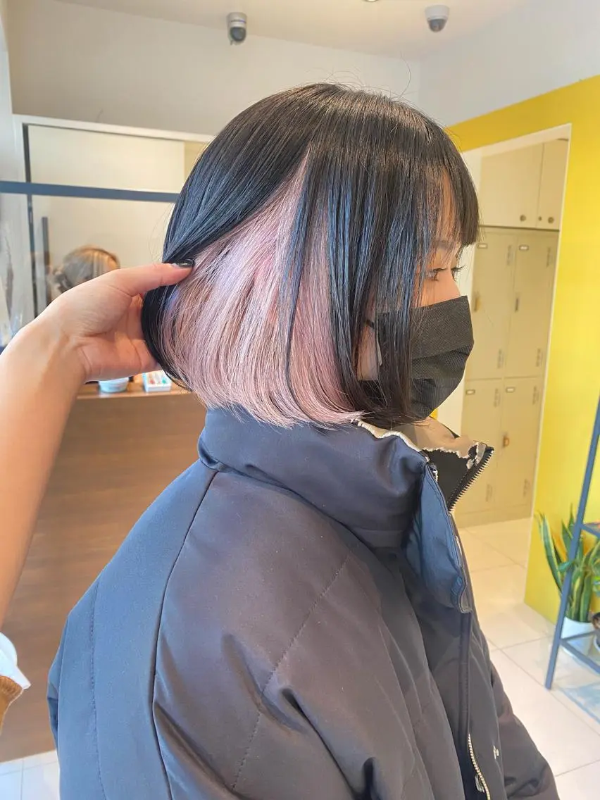 ミディアム カラー ブリーチ ウルフカット ハッシュカット/七海のヘアスタイル