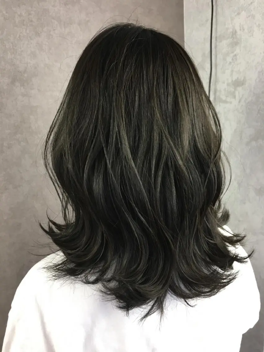 セミロング カラー ツイストスパイラル パーマ✂︎ KYOUのヘアスタイル