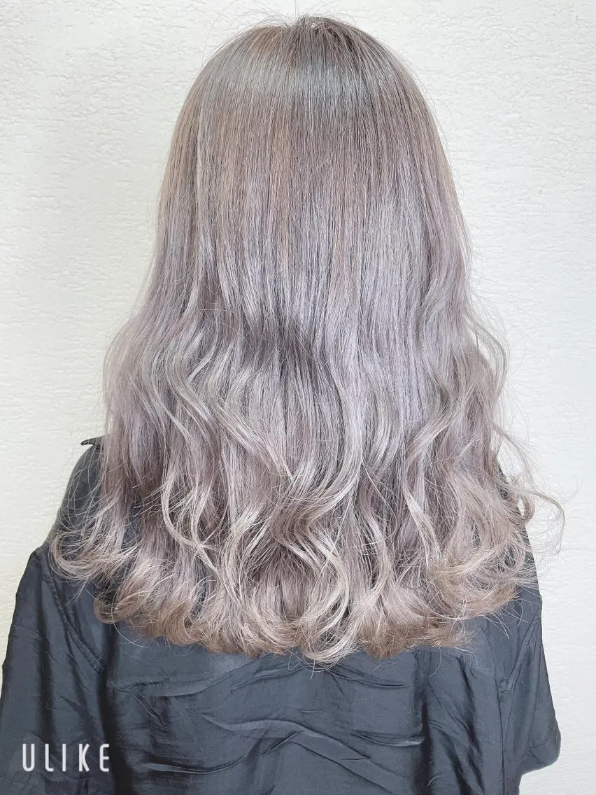 ロング カラー シルバー ホワイトシルバー カット ヘアカラー トリートメント ❣️モードケイズ塚口 和田一将のヘアスタイル