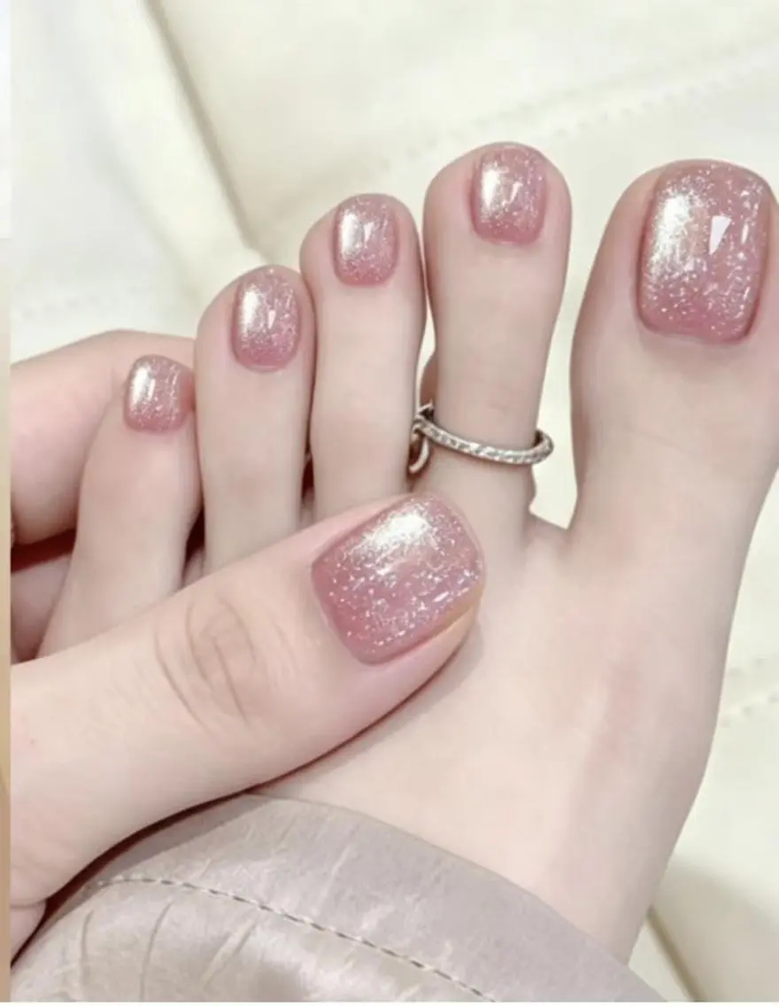 ネイル H3 Nail リのネイルデザイン