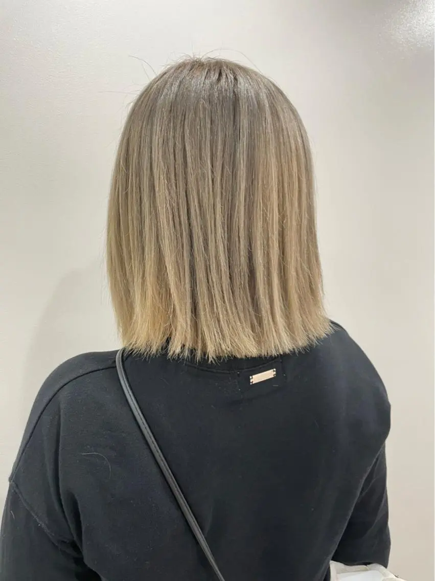ショート カラー akane .のヘアスタイル