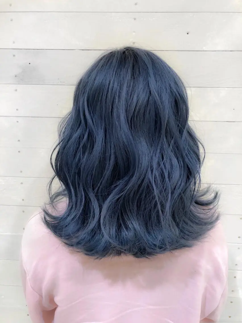 ミディアム カラー ヘアアレンジ ブルーカラー ヘアカラー 濱田 ヒデキのヘアスタイル