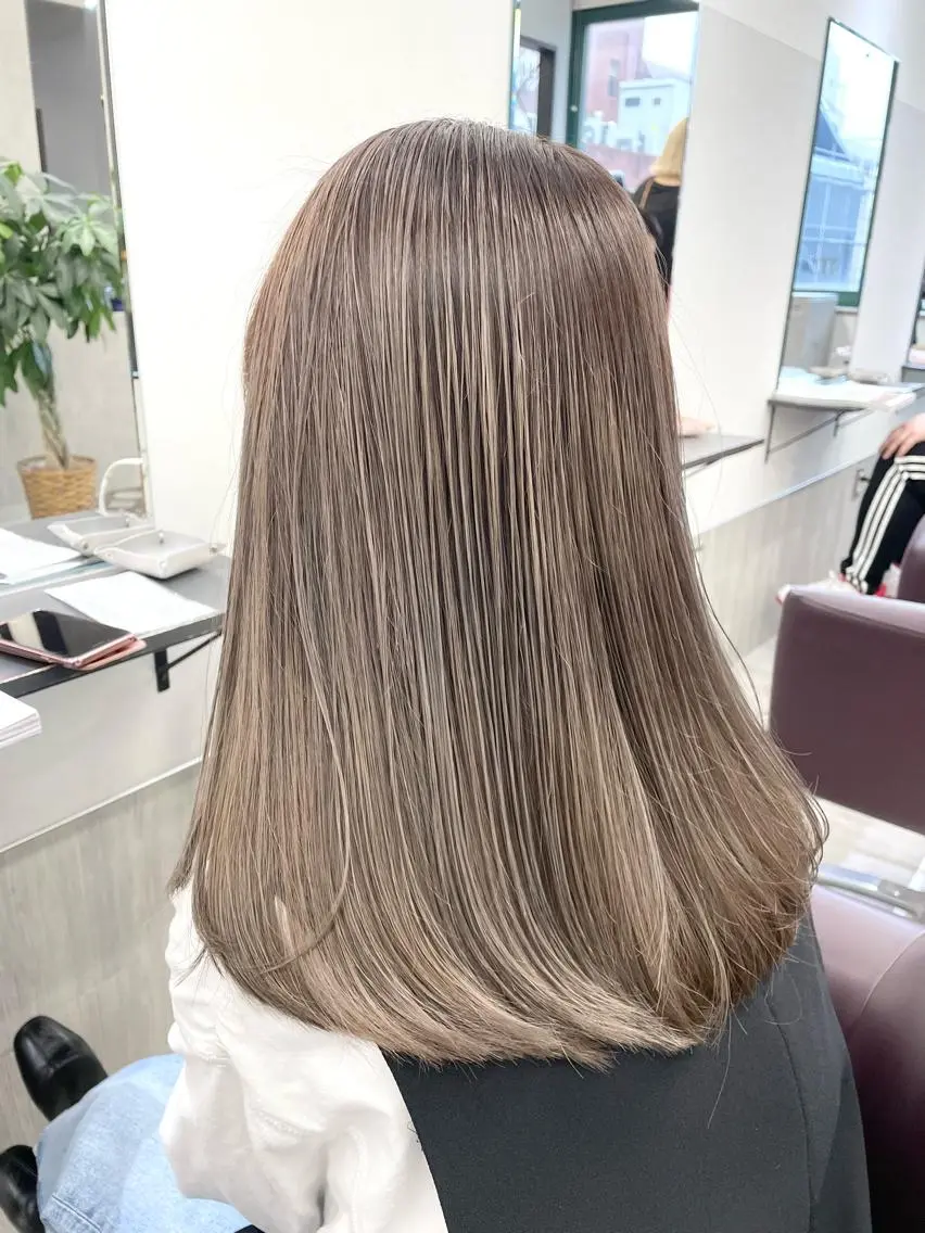 カラー ブリーチ有無Wカラー メンズパーマ大成のヘアスタイル