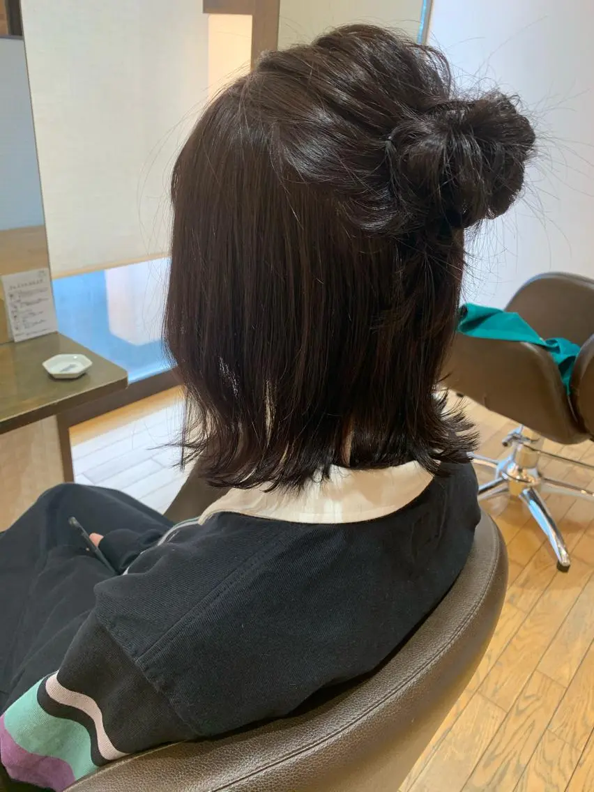 ミディアム カラー 齊藤 衣梨佳のヘアスタイル