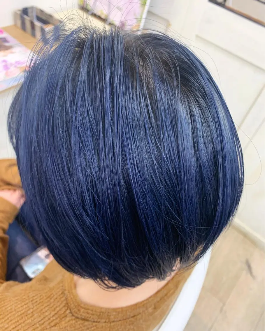 ショート カラー ブルーカラー ネイビーカラー カット ヘアカラー トリートメント Gemini代表 Maedaのヘアスタイル