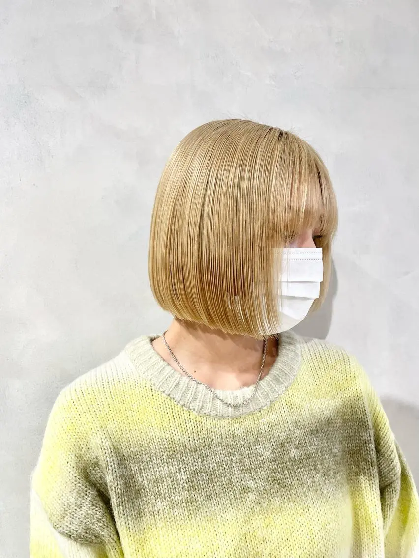 ショート カラー 切りっぱなしボブ ブロンド ホワイトブロンド ボブ ハイトーン×レイヤー ／遠藤将太のヘアスタイル