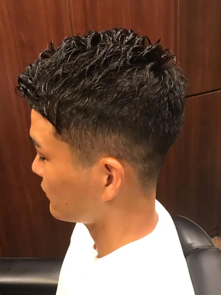 ショート パーマ メンズ カット パーマ 深夜23時まで営業 OR BARBERのヘアスタイル