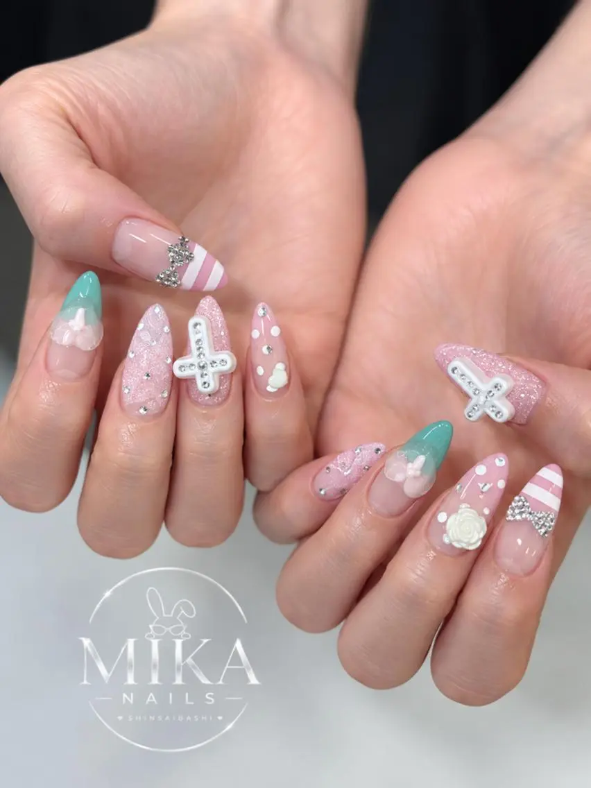 ネイル アートネイル チークネイル ドット フットネイル フレンチネイル ハンドネイル 🌷Luna Mika🌷のネイルデザイン