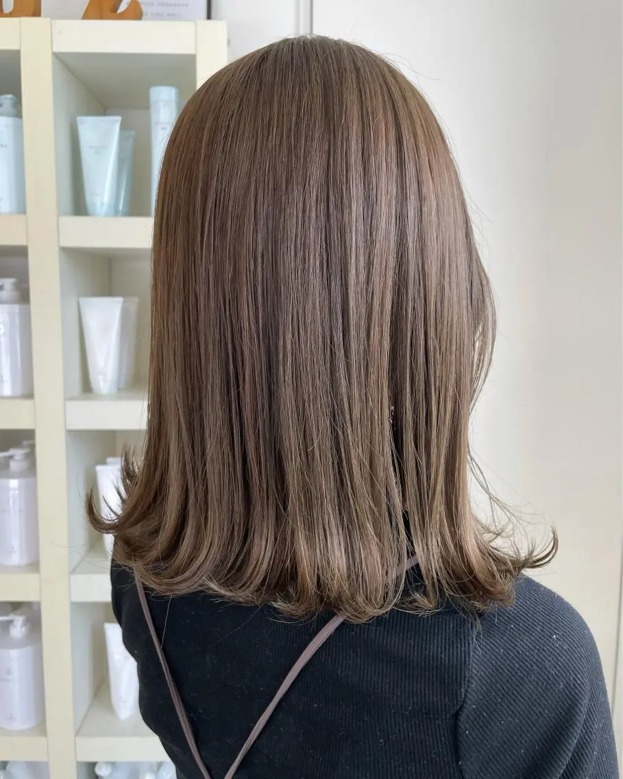 ミディアム カラー mir MIYUのヘアスタイル