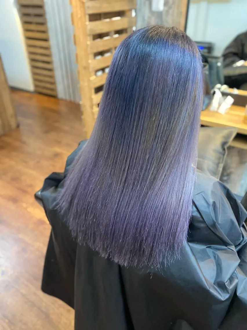 ロング カラー ブリーチ パープルカラー カット ヘアカラー トリートメント Luzir⭐︎ GEN⭐︎のヘアスタイル