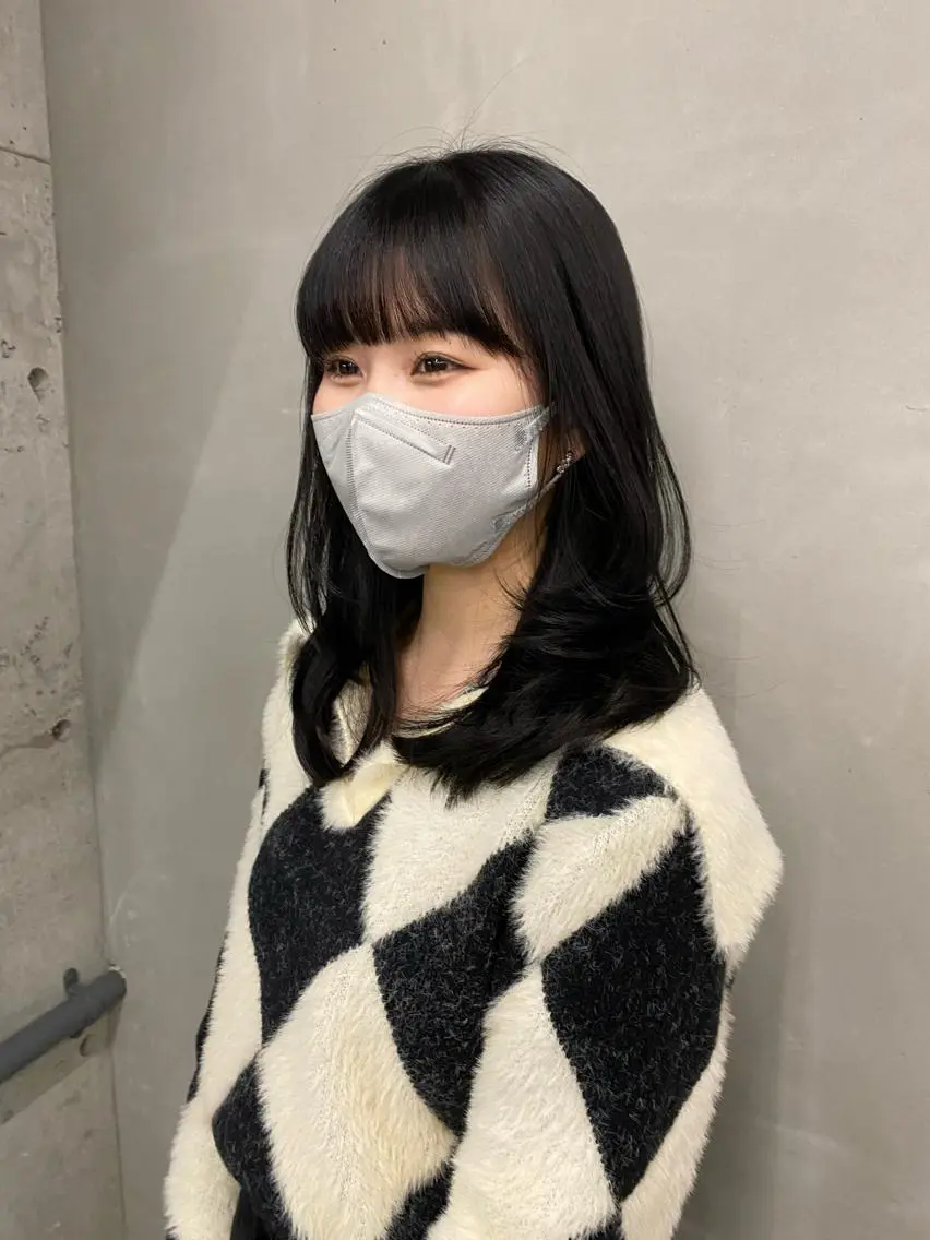 セミロング カラー カット ヘアカラー トリートメント Saki/レイヤー/ 柔色カラー/顔まわりのヘアスタイル