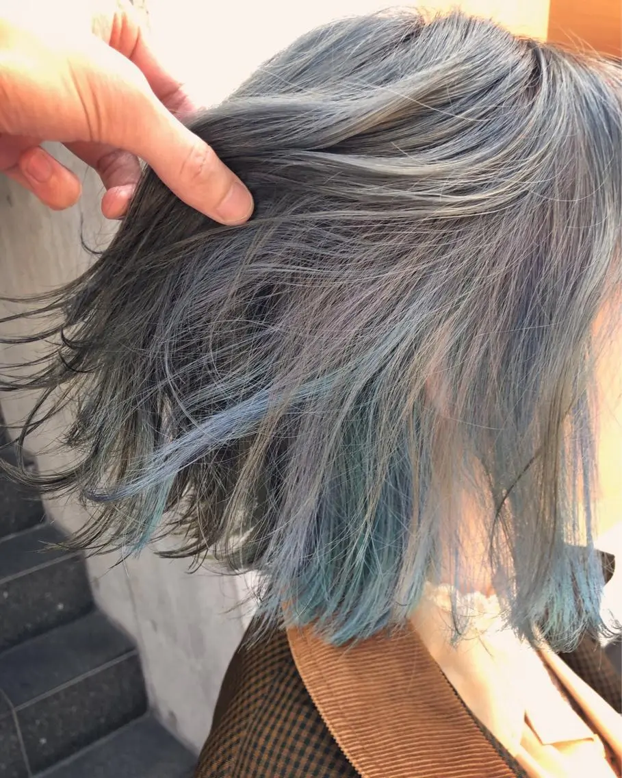 ミディアム カラー アッシュ バレイヤージュ ミストバング ベージュカラー ブリーチ カット ヘアカラー トリートメント 原宿サロン代表 デザインカラー伊藤卓のヘアスタイル