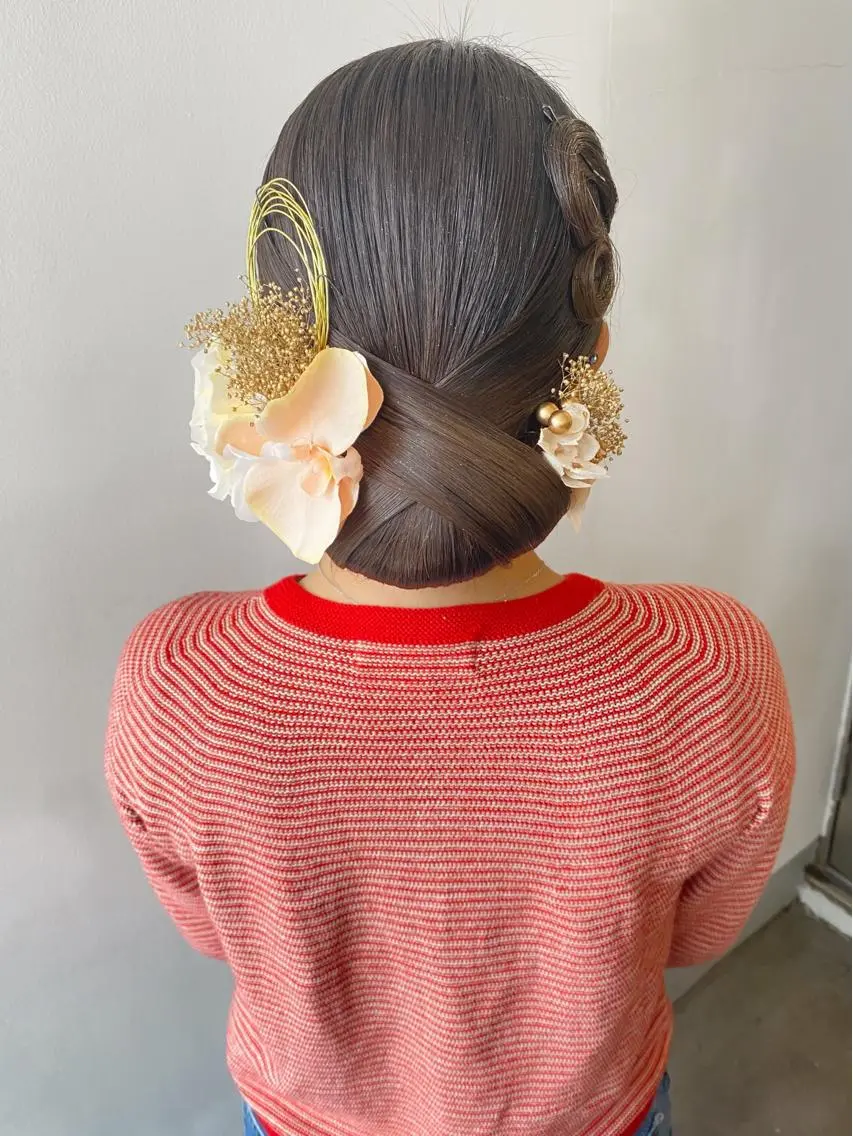ヘアアレンジ 成人式 卒業式のヘアスタイル 🌟アレンジが似合う カラー🌟Rumiのヘアスタイル