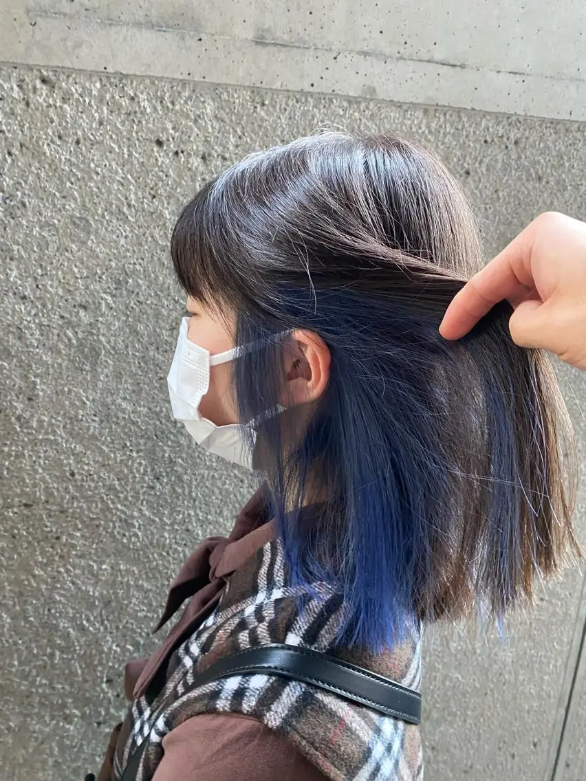 ミディアム カラー ヘアアレンジ 切りっぱなしボブ ベージュカラー ハイトーンカラー インナーカラー ピンクカラー 🌿レイヤー/ブリー チ/🌿JINのヘアスタイル