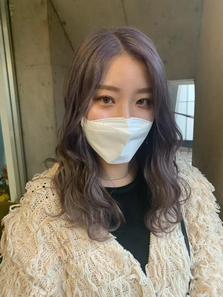 ロング カラー ラベンダーカラー ミルクティーベージュ ブリーチ 店長 清水のヘアスタイル