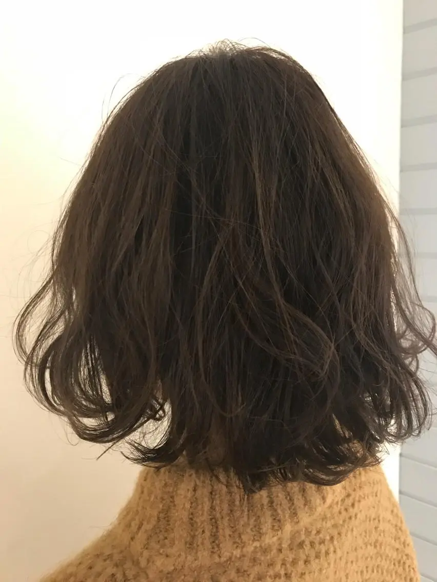 ショート カラー パーマ 艶髪カラー&ウルフ フルカワ ヒロズミのヘアスタイル