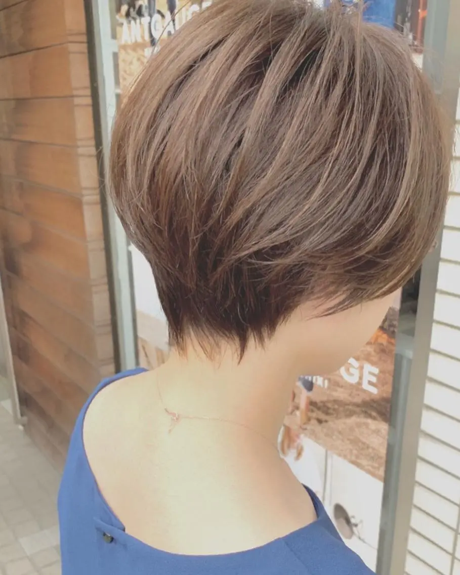 ショート カラー 大人女性ショート専門 tomodaのヘアスタイル