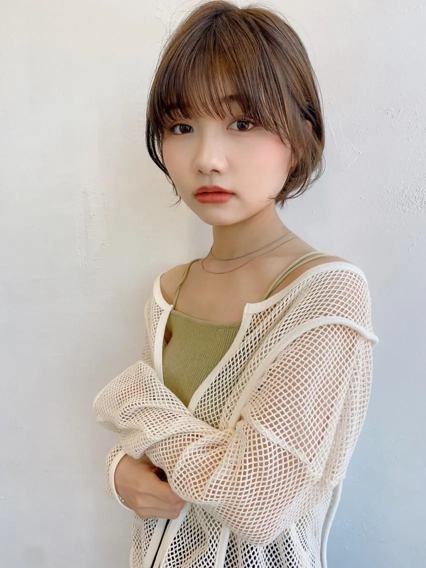 ショート ショートレイヤー レイヤーカット ショートヘア 鎌倉 彩のヘアスタイル