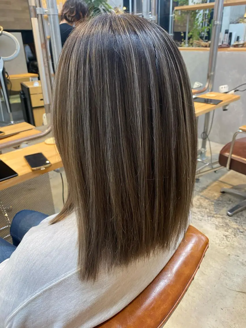 ミディアム カラー カット ヘアカラー トリートメント 🌼ハイライト透明感 🌼maiのヘアスタイル