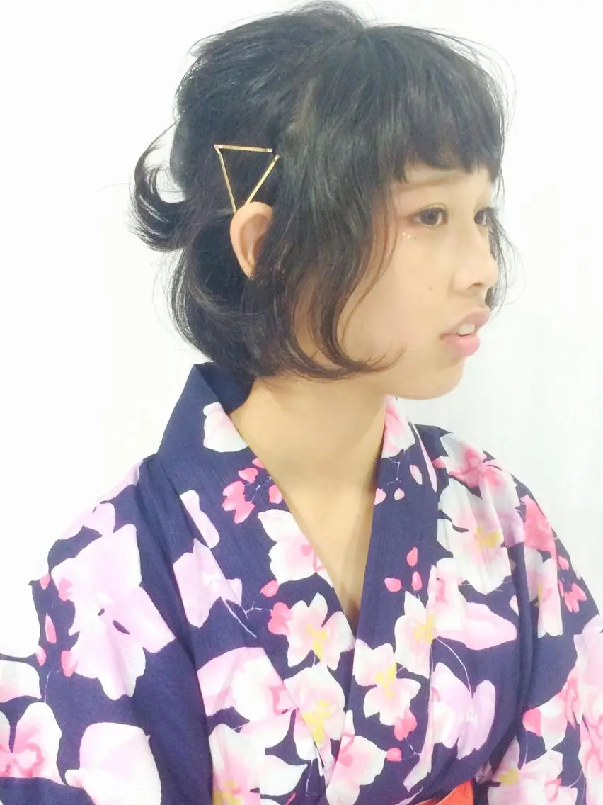 ショート ヘアアレンジ ショートヘア 浴衣 ハイトーン特化🤍 浦住のヘアスタイル