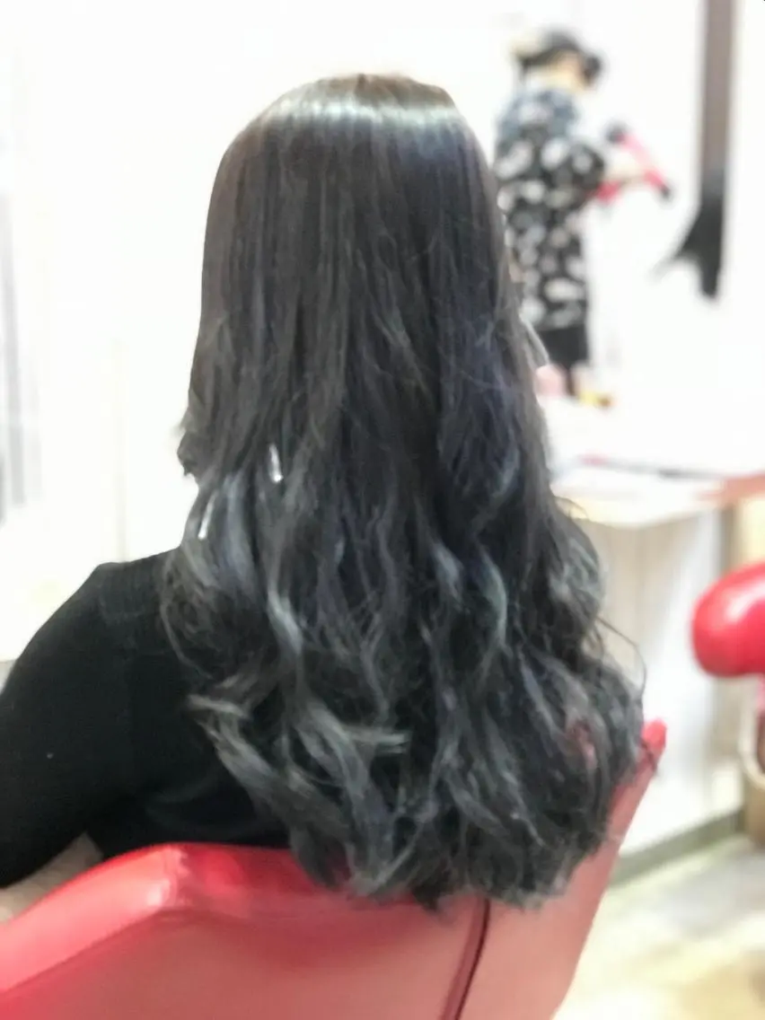 ロング カラー ヘアカラー トリートメント ヘアセット 渋谷宮益坂 omoのヘアスタイル