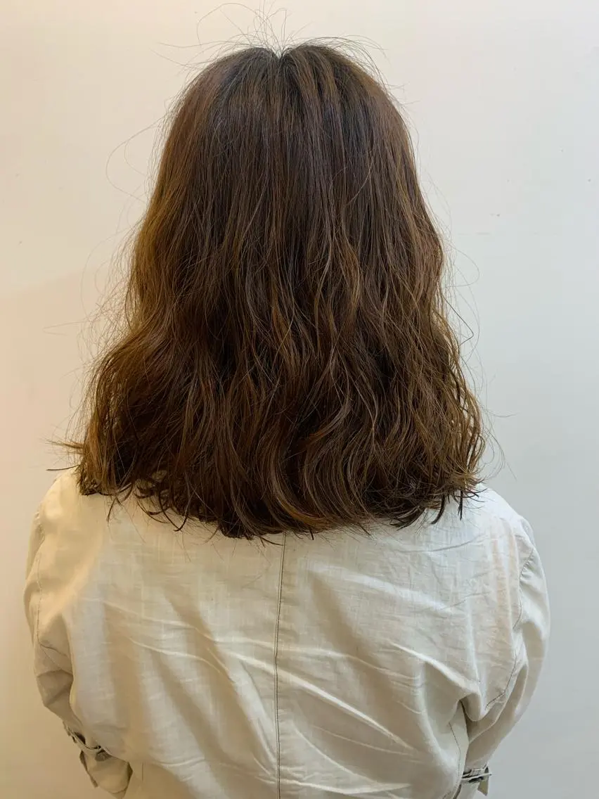 ミディアム パーマ カット パーマ 小沼采唯👧🏼 海好きオヌちゃんのヘアスタイル