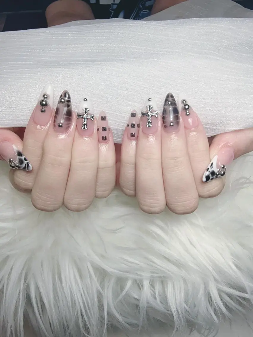 ネイル アートネイル ジェルネイル ソフトジェル ハンドネイル k.bi nailsalonのネイルデザイン