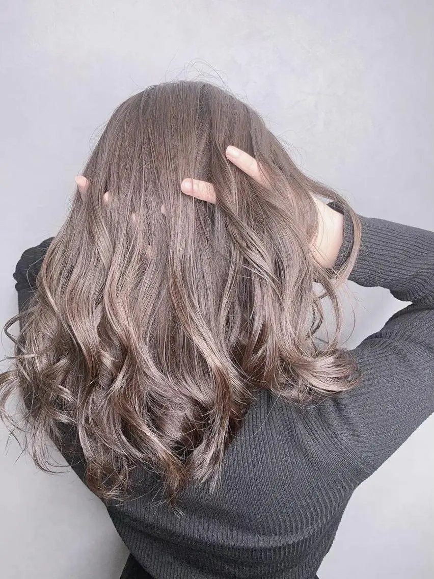 セミロング パーマ ブリーチ特化/レイヤ ーカット🥀マサルのヘアスタイル