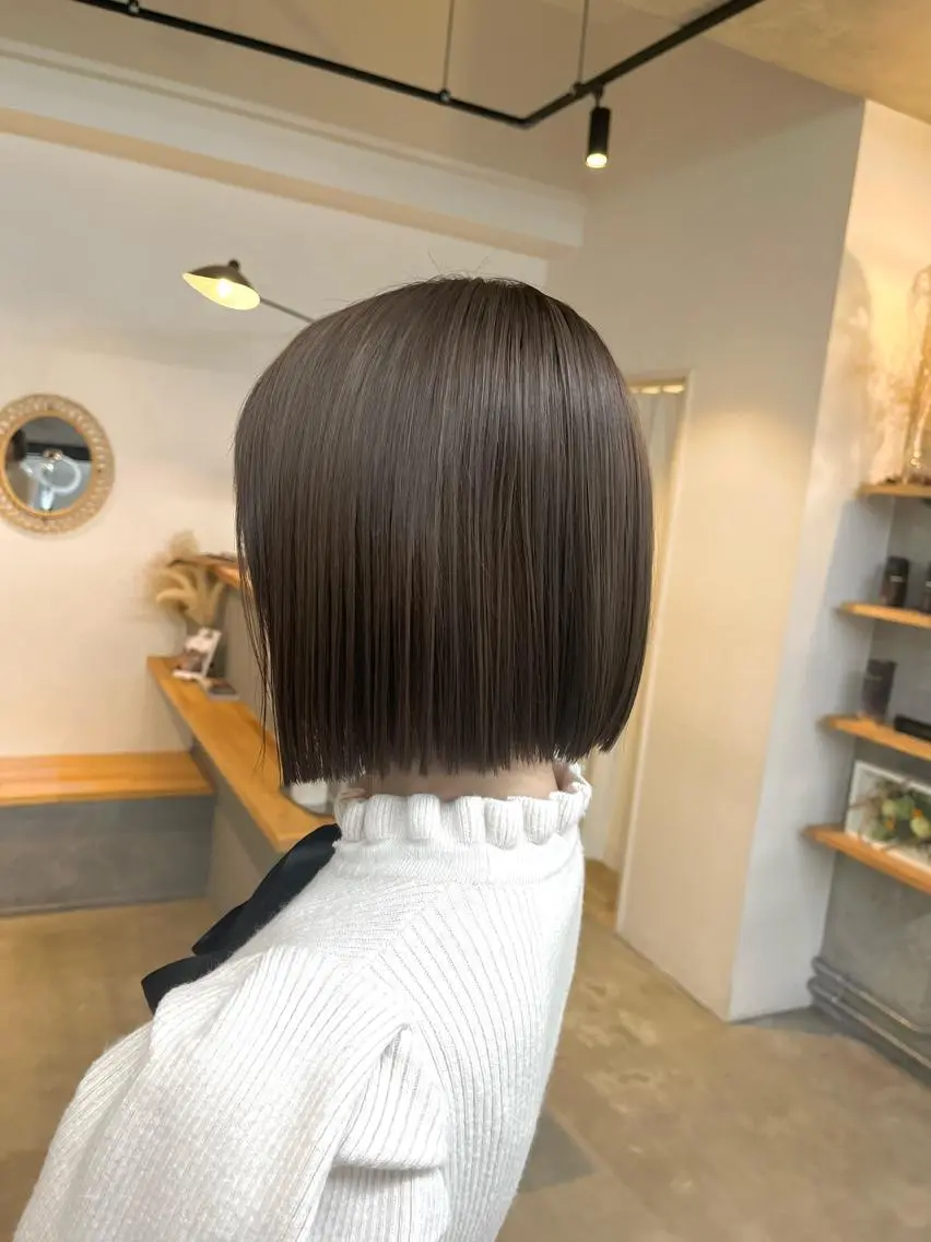 ショート カラー カット ヘアカラー トリートメント ハイトーンカラ ー/小川のヘアスタイル