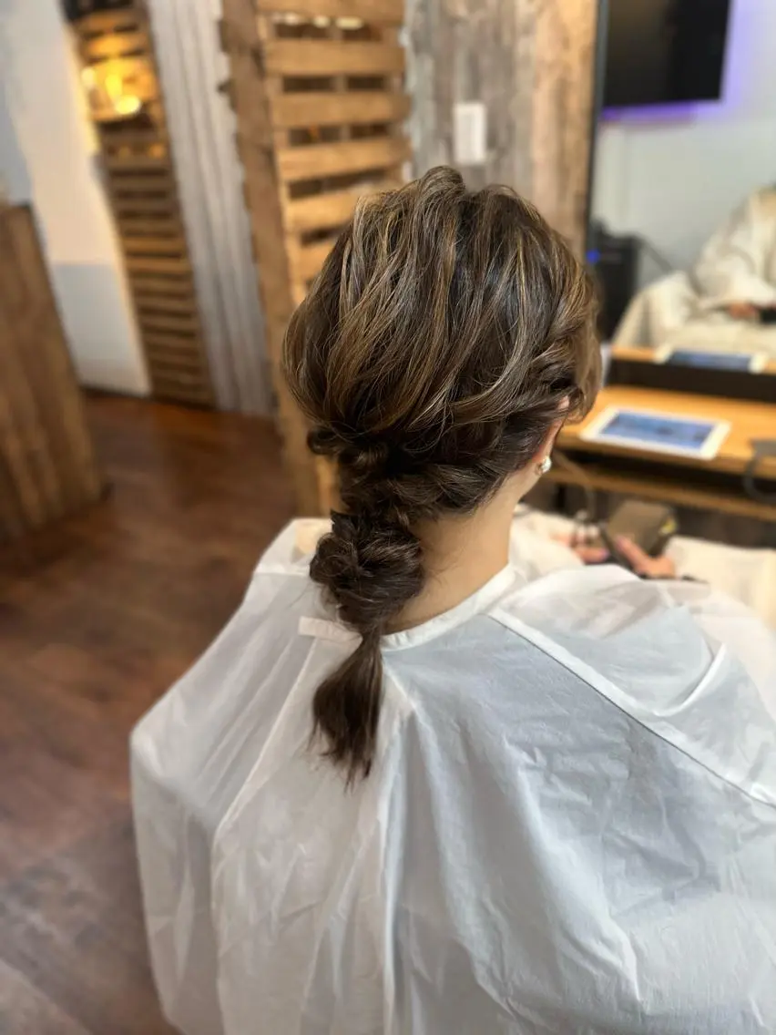 セミロング ヘアアレンジ ヘアセット Luzir⭐︎ GEN⭐︎のヘアスタイル