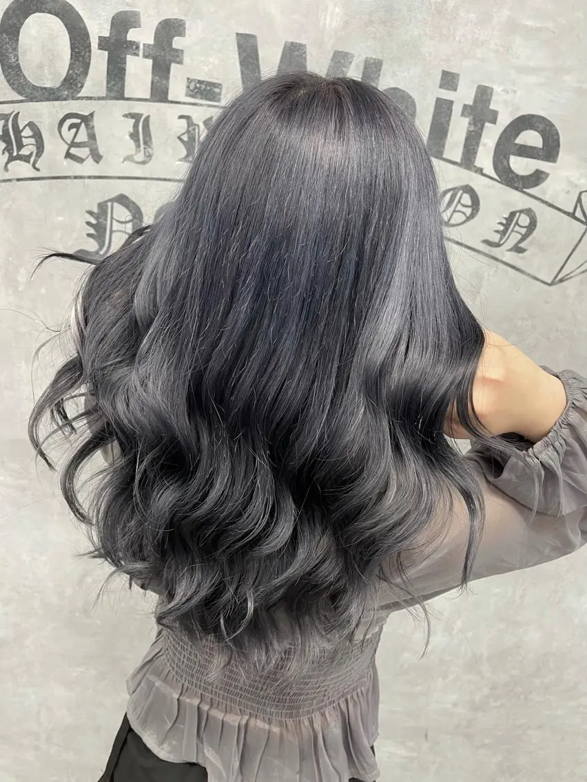 ロング カラー ブリーチ ケアブリーチ ラベンダーカラー ラベンダーグレー 福西 洋斗のヘアスタイル